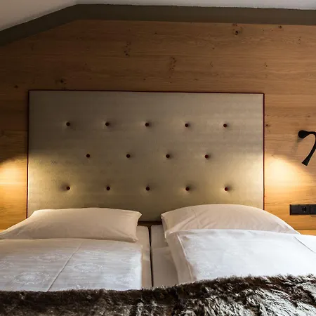 Отель Valentin 4*