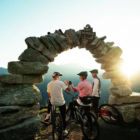 Отель Valentin 4*