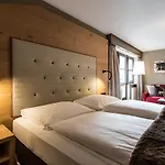 Valentin 4* Ζόλντεν