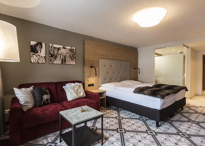 瓦伦丁酒店 4* 索尔登